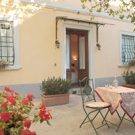 La Dogana Di Charme - Historic With A Beautiful Garden