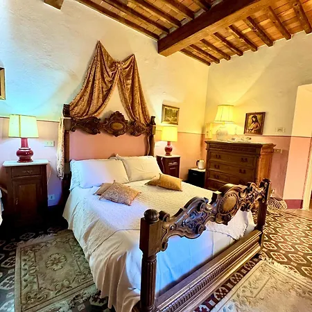 Bed & Breakfast La Dogana Di Charme - Historic With A Beautiful Garden 2*
