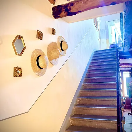 La Dogana Di Charme - Historic With A Beautiful Garden 2* Lukka