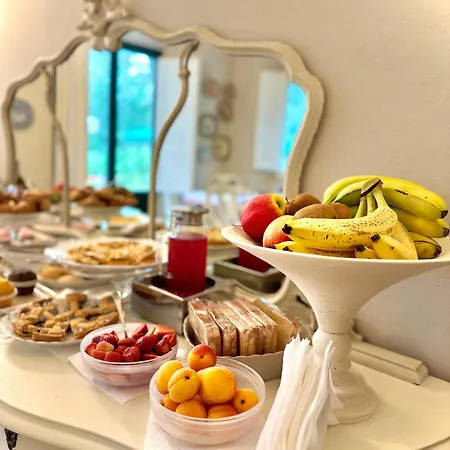 La Dogana Di Charme - Historic With A Beautiful Garden Nocleg ze śniadaniem